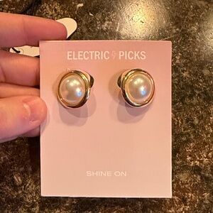 Electric Picks Gold and Pearl Earrings